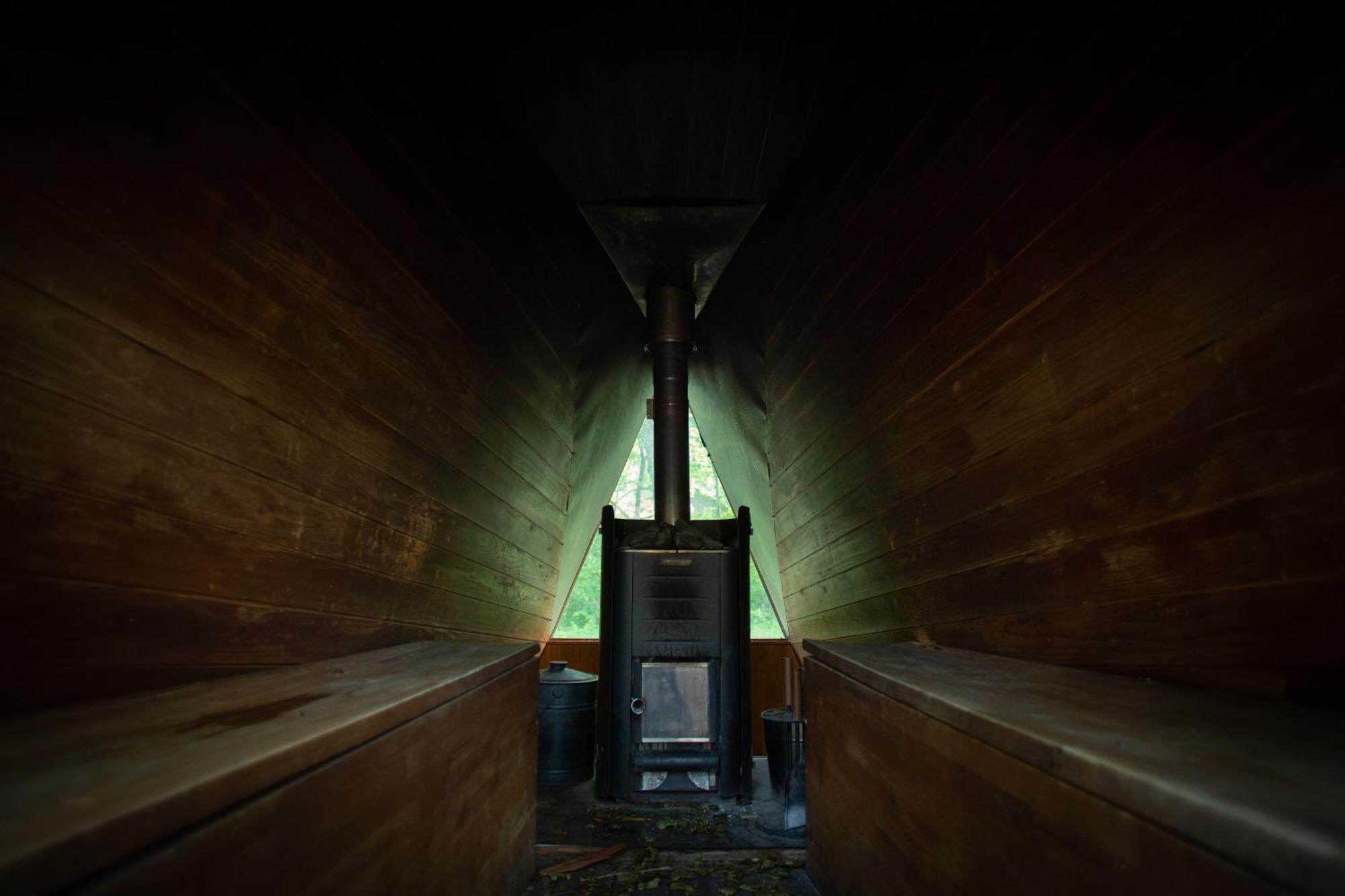 Отель Lamp Nojiriko Shinano  Экстерьер фото